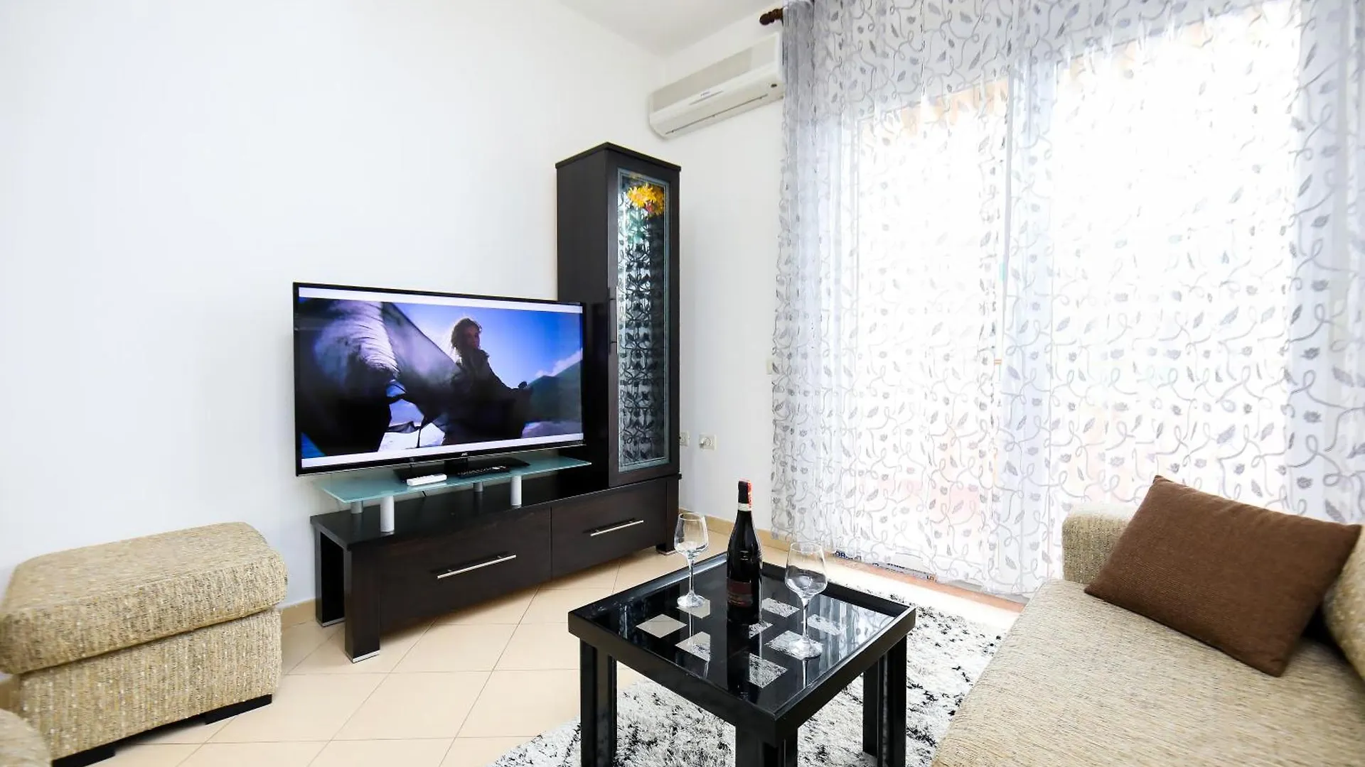 Jimi Apartments 2 فلورا ألبانيا