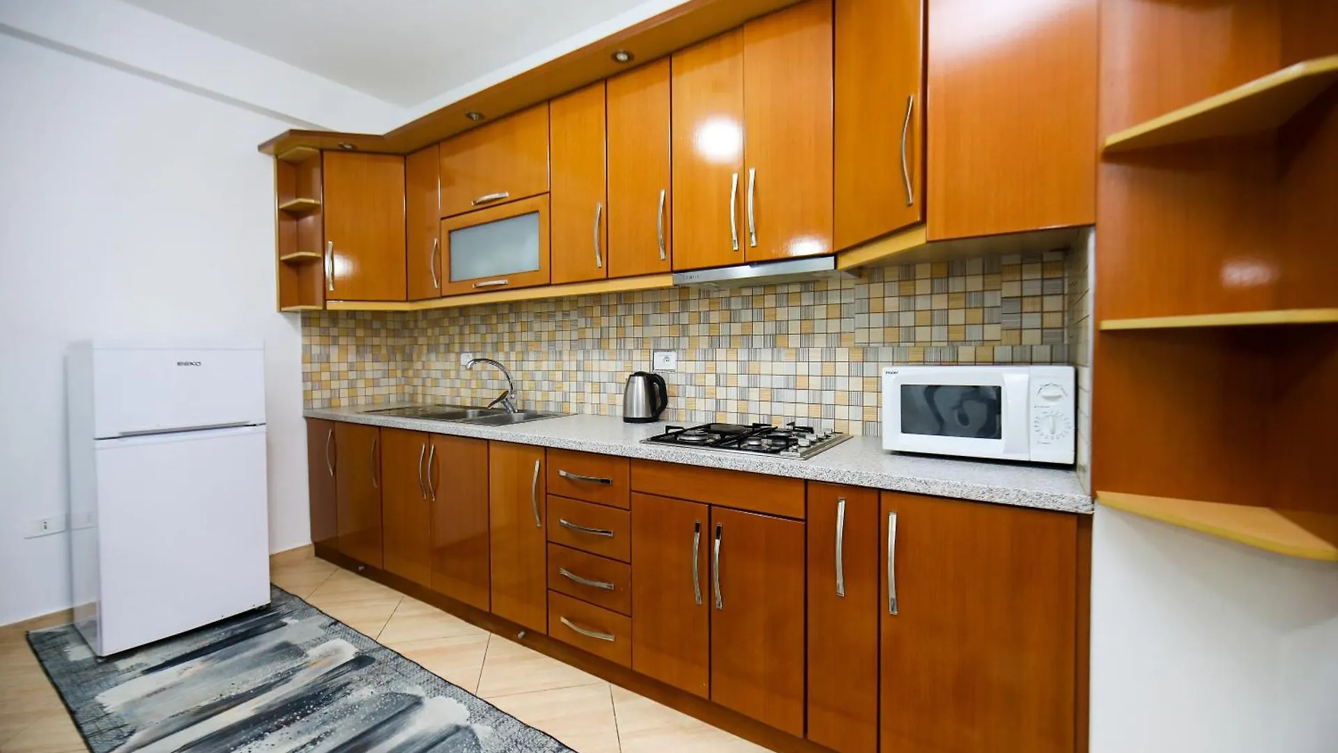 Jimi Apartments 2 فلورا