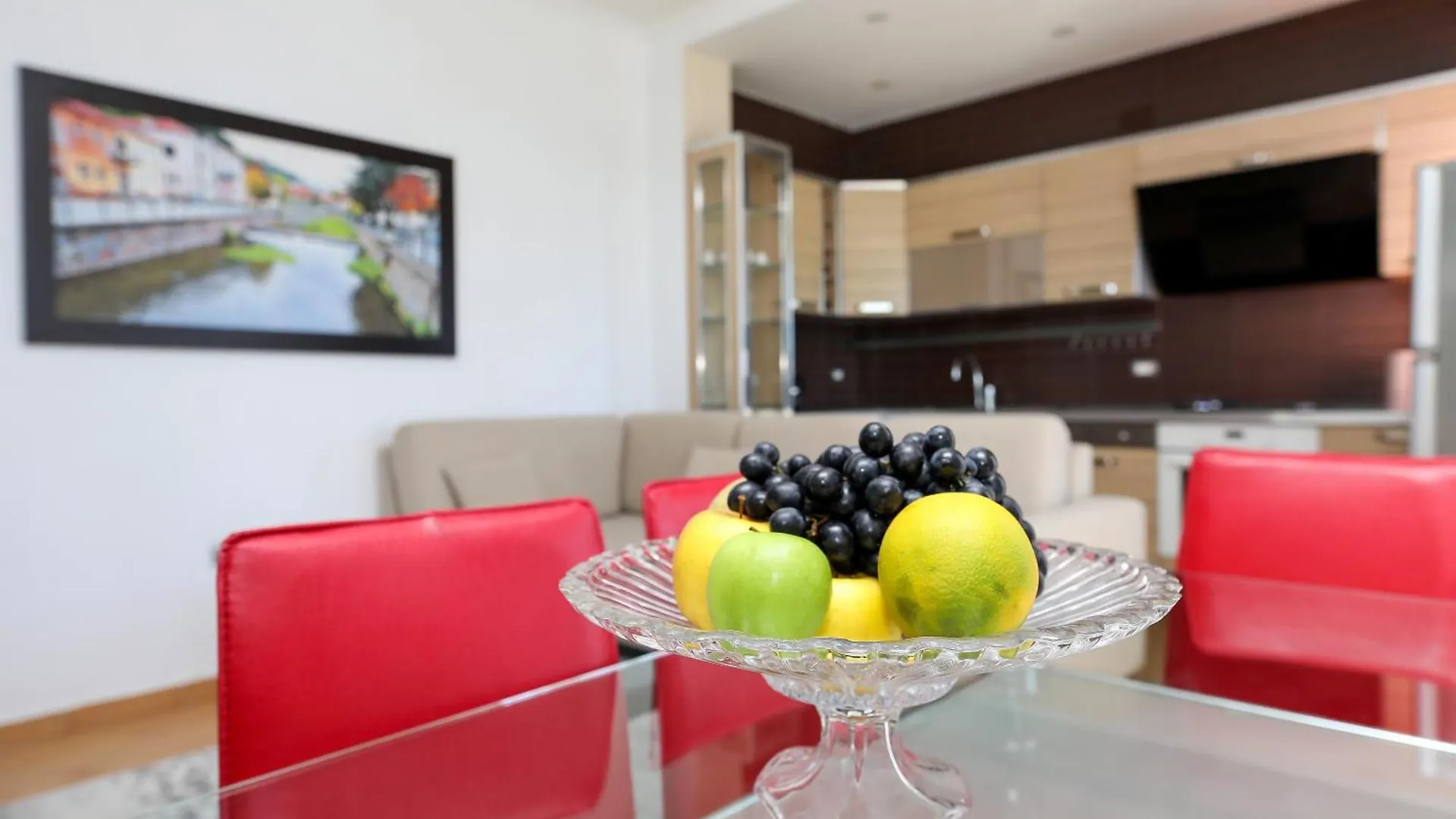 Jimi Apartments 2 فلورا