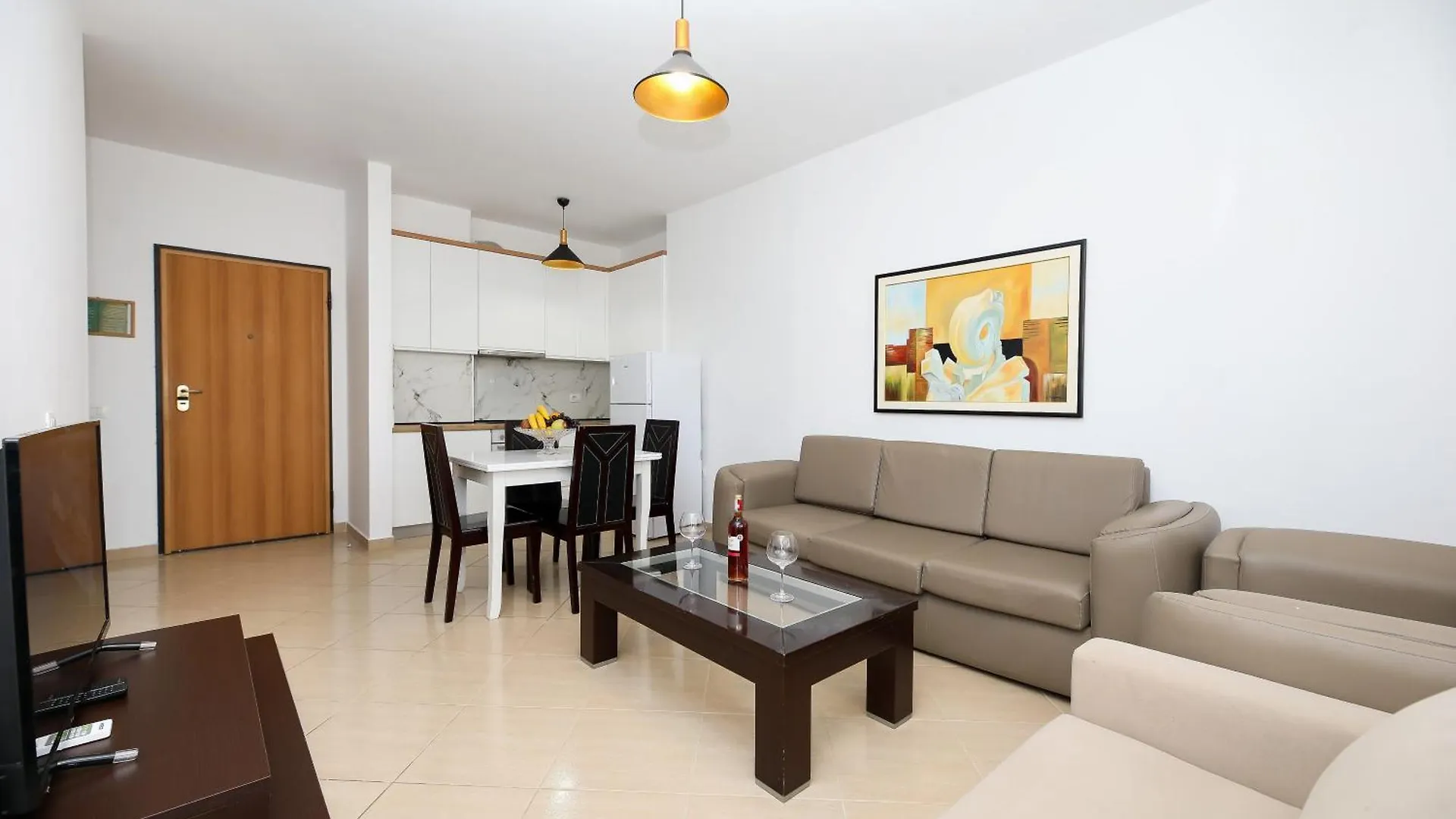 Jimi Apartments 2 فلورا 0*,