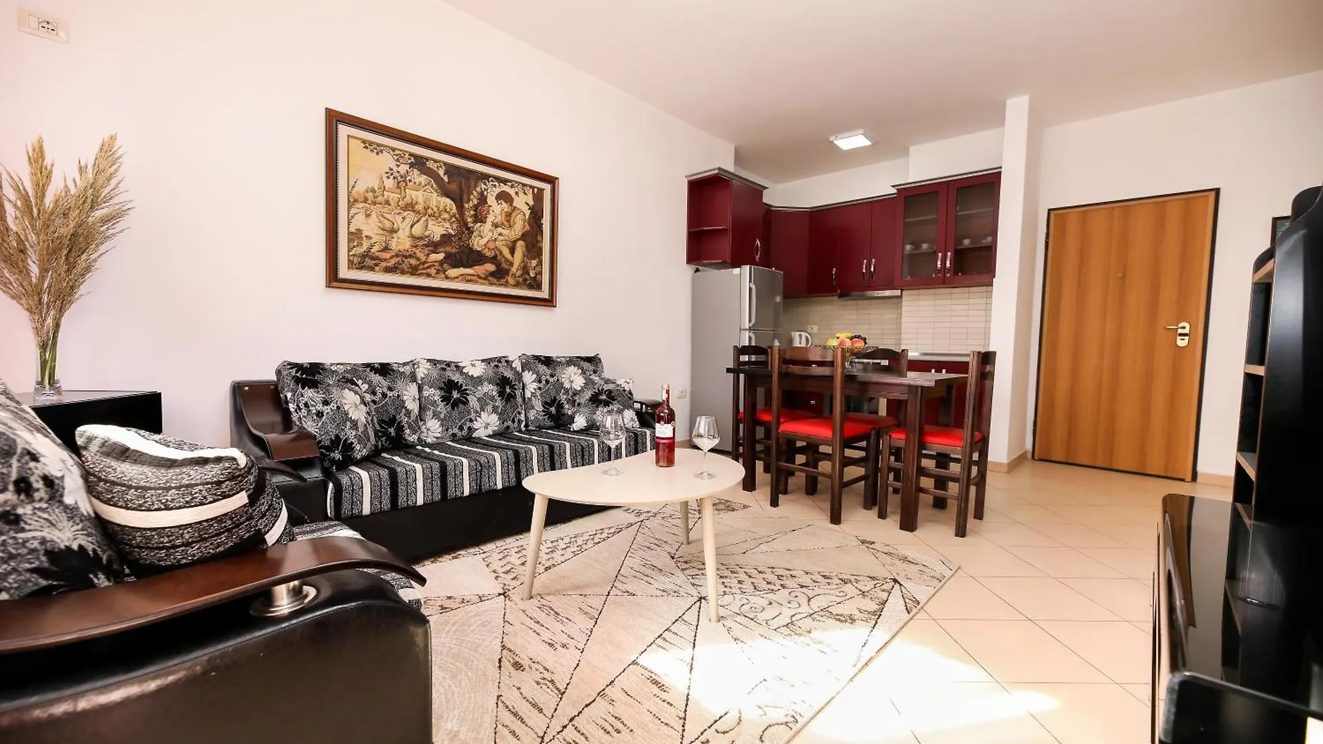 Jimi Apartments 2 فلورا