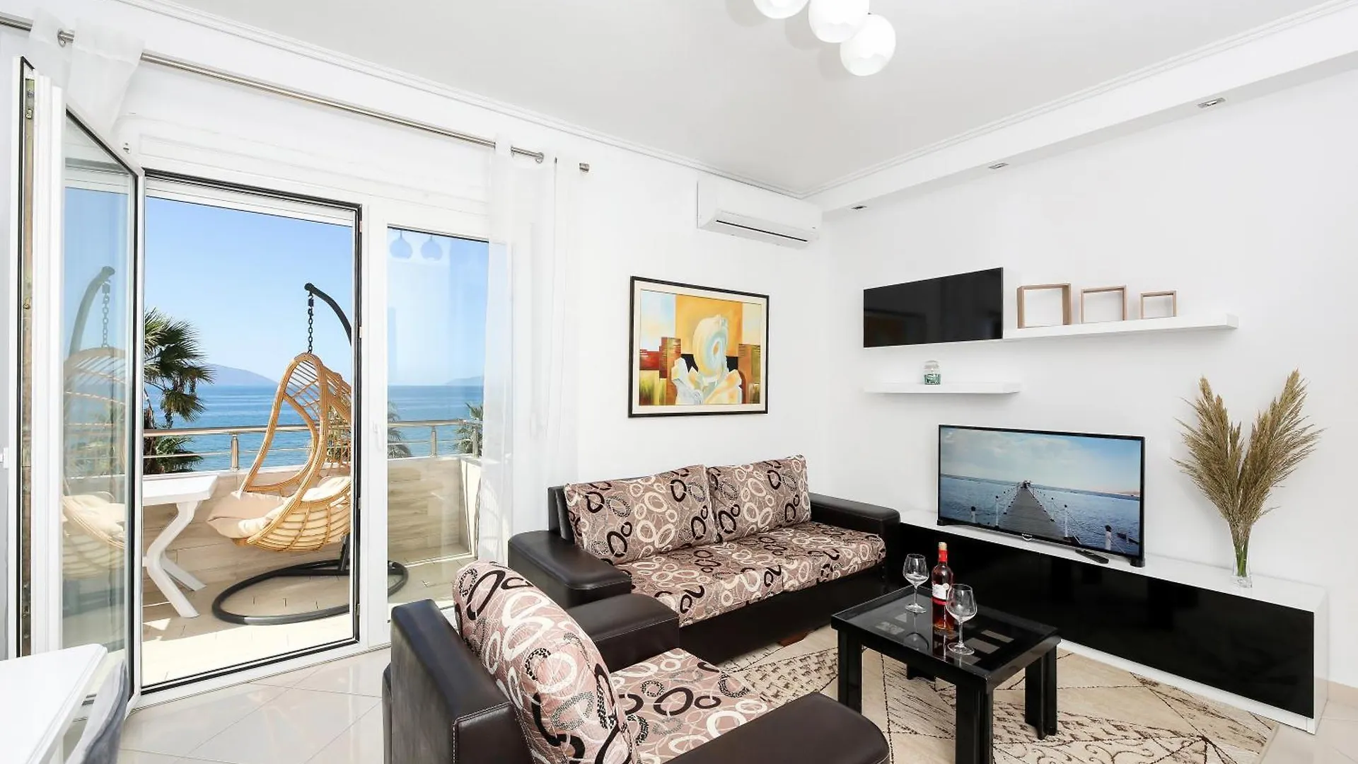Jimi Apartments 2 فلورا