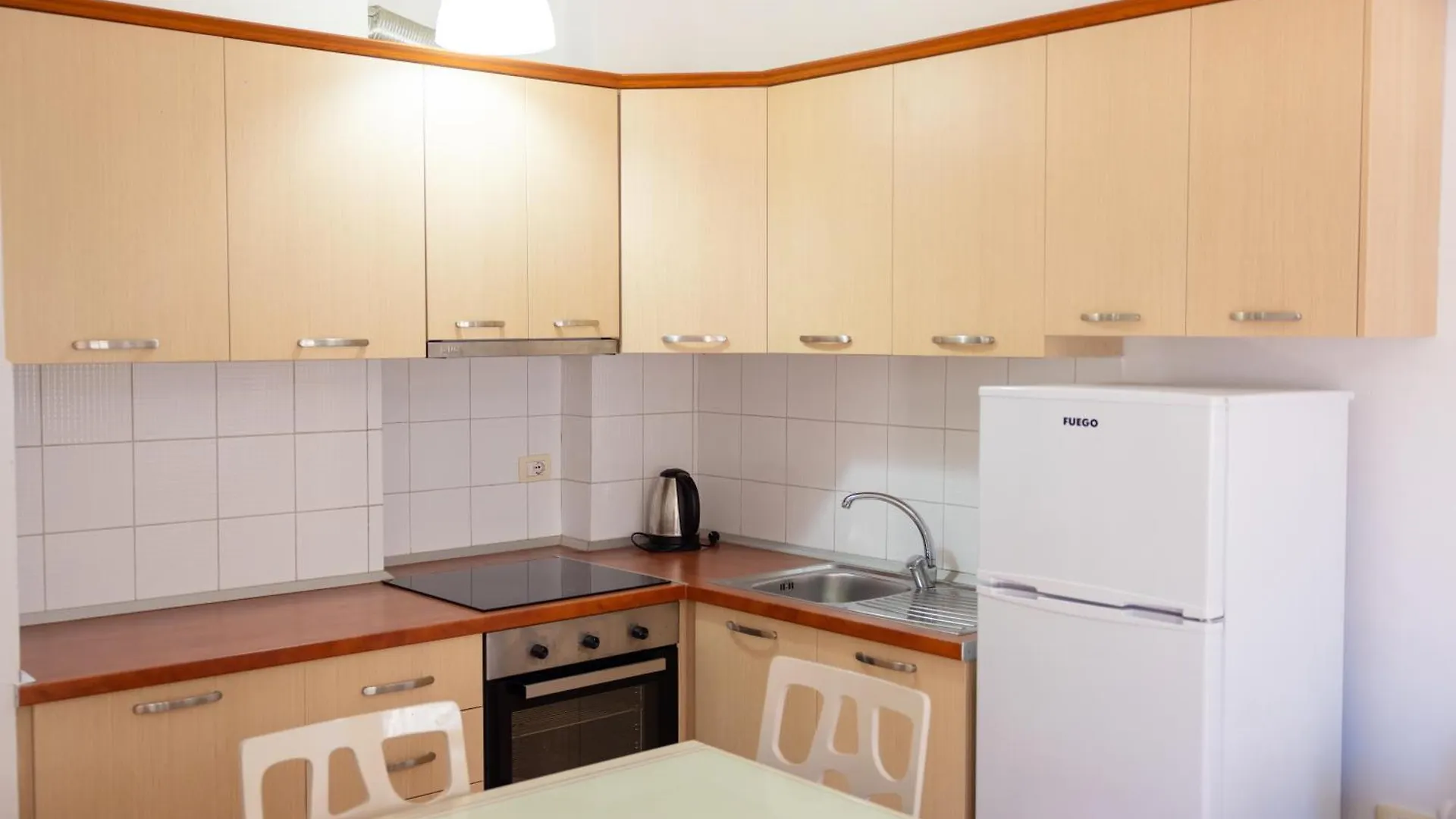 Jimi Apartments 2 فلورا