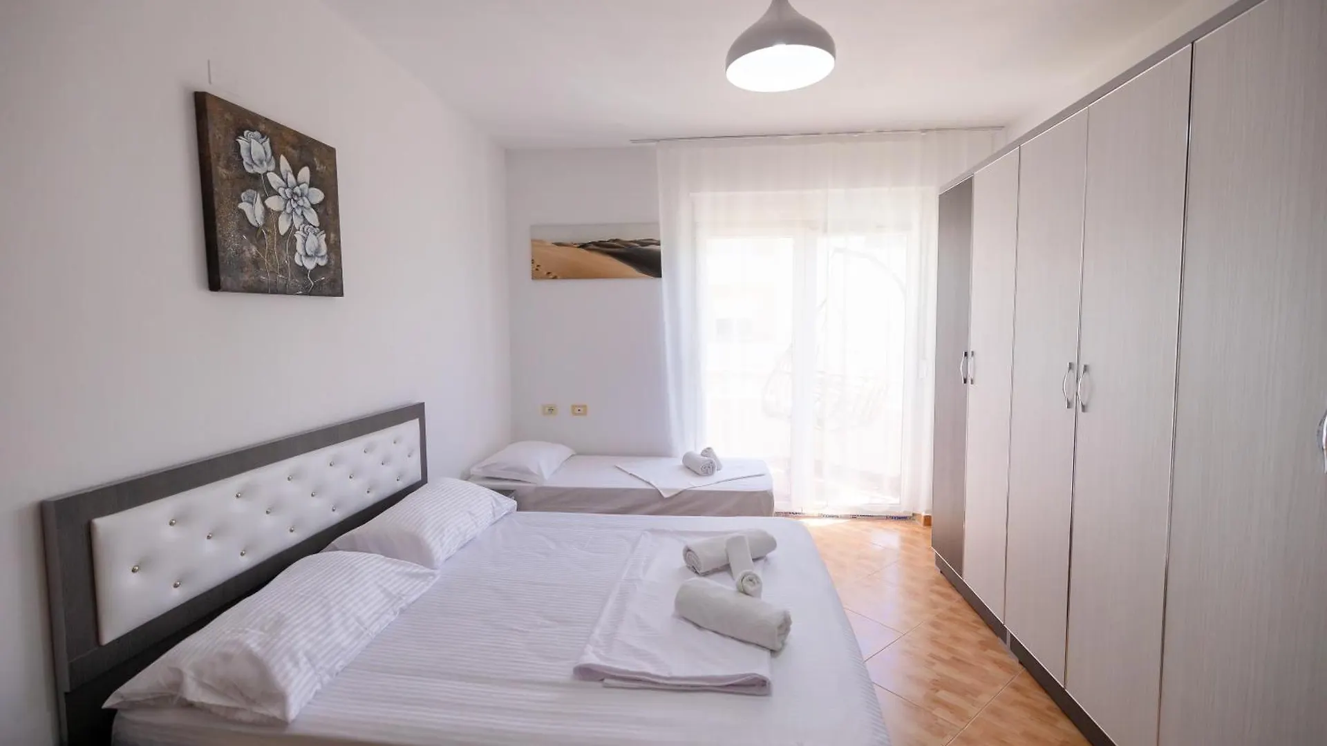 Jimi Apartments 2 فلورا ألبانيا